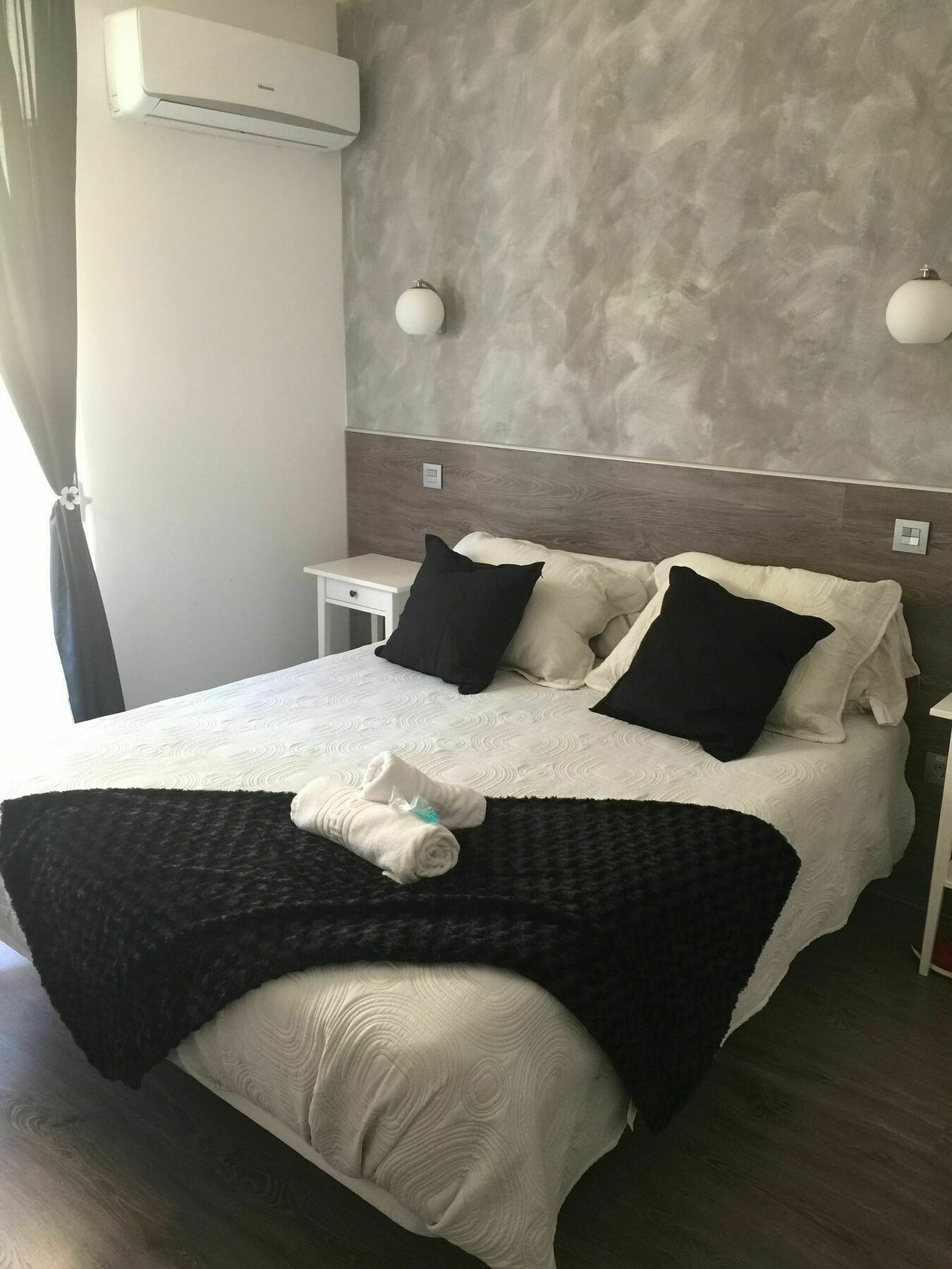 מדריד Hostal Meyra מראה חיצוני תמונה