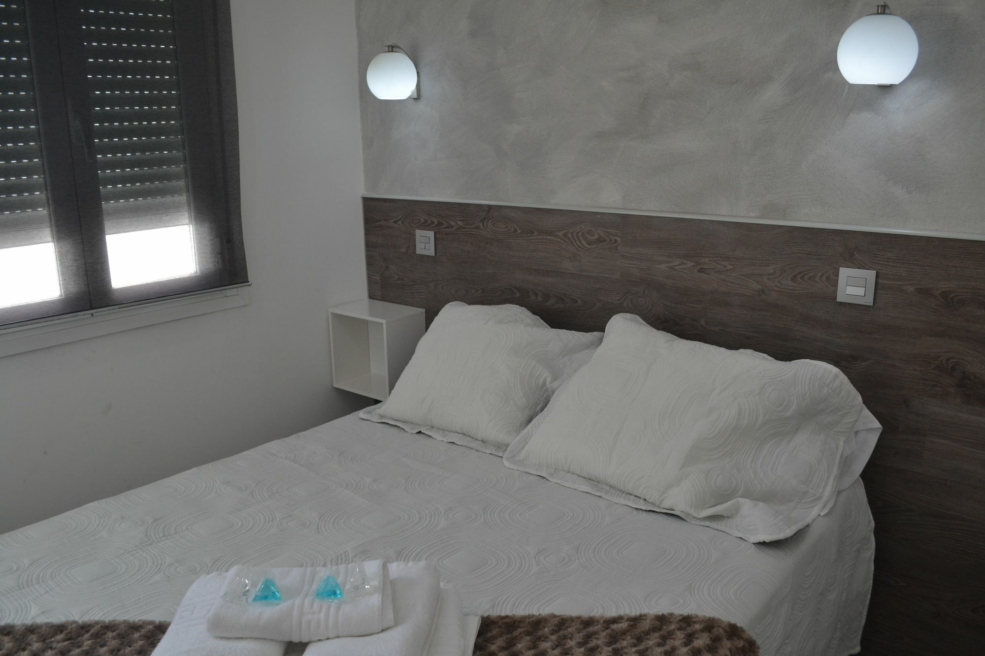 מדריד Hostal Meyra מראה חיצוני תמונה